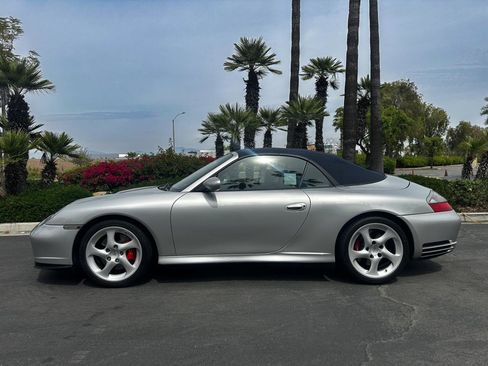 Used 2004 Porsche 911 Cabriolet image 2