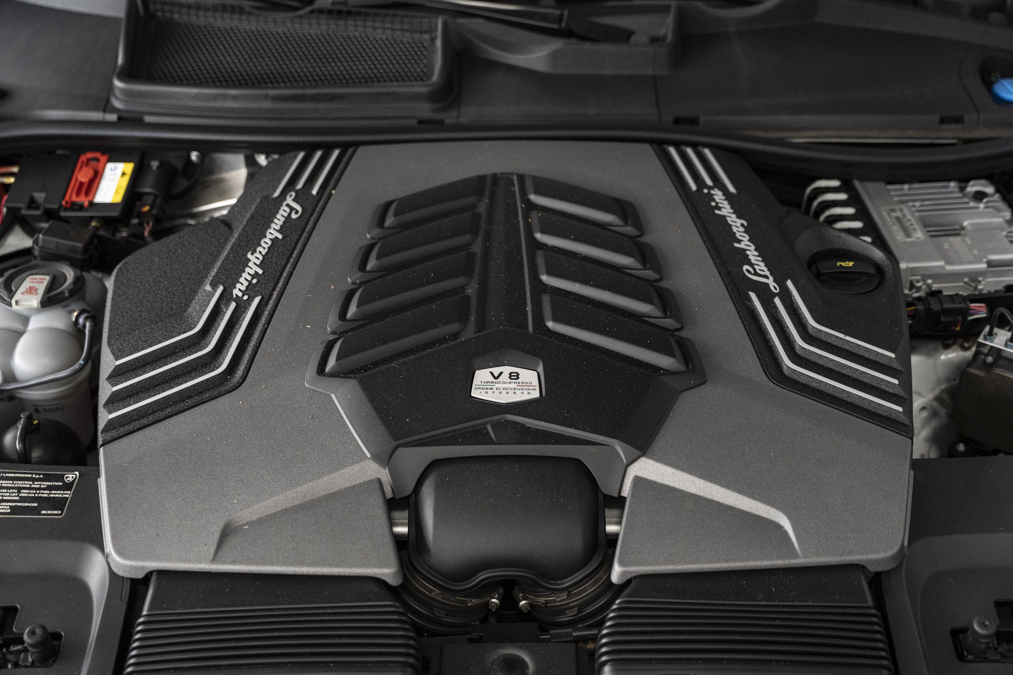 Used 2022 Lamborghini Urus AWD/4WD image 56