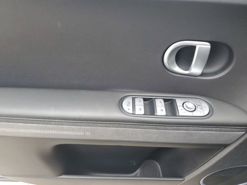 Used 2023 Hyundai Ioniq 5 SEL image 17