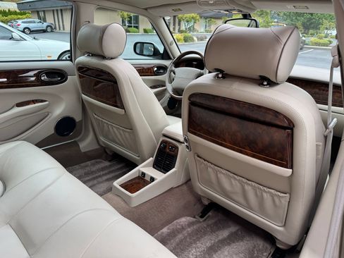 Used 2001 Jaguar XJ Supercharged RWD image 61