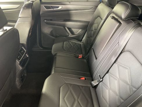 Used 2025 Volkswagen Atlas Cross Sport SE FWD image 22