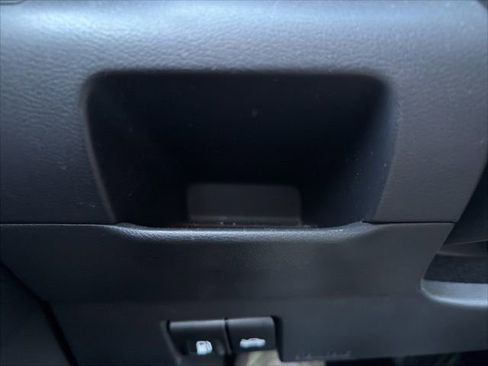 Used 2018 Nissan Kicks SV w/ Exterior Electronics Package image 19