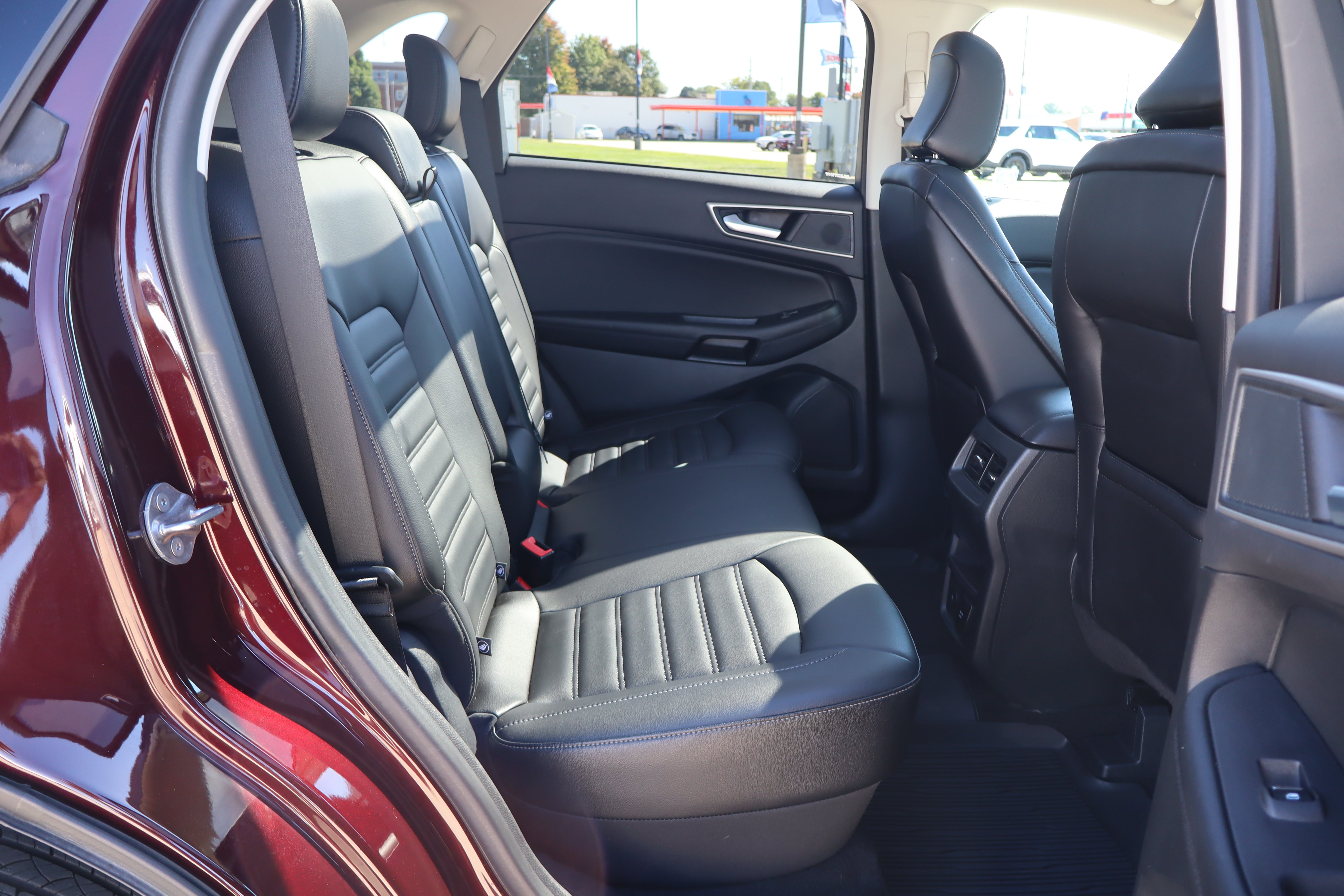 Used 2024 Ford Edge SEL w/ Convenience Package AWD/4WD image 11