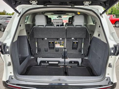 Used 2024 Toyota Sienna Limited AWD/4WD image 22