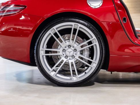 Used 2012 Mercedes-Benz SLS AMG Coupe image 27