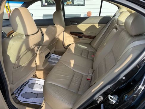 Used 2010 Honda Accord EX-L image 8