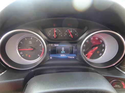 Used 2018 Buick Regal Essence w/ Driver Confidence Package #1 FWD image 9