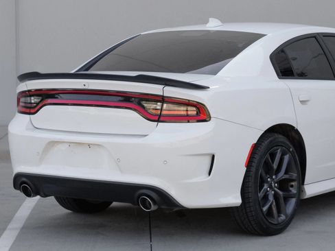 Used 2019 Dodge Charger R/T w/ Blacktop Package RWD image 4