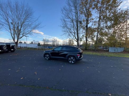 Used 2025 Hyundai Kona SEL image 15