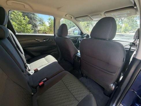 Used 2018 Nissan Rogue SV w/ Premium Package AWD/4WD image 20
