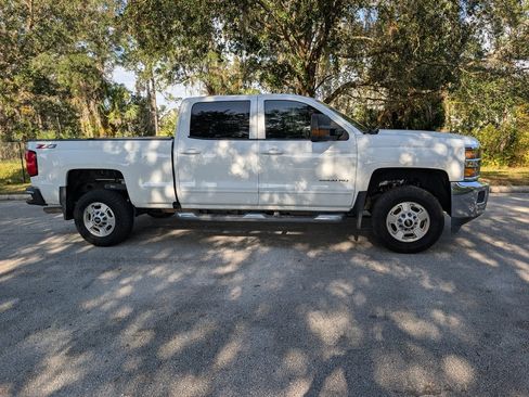 Used 2019 Chevrolet Silverado 2500 LT w/ All Star Edition image 8