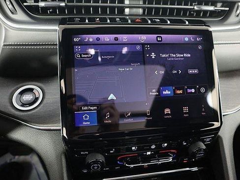 New 2025 Jeep Grand Cherokee Overland AWD/4WD image 12