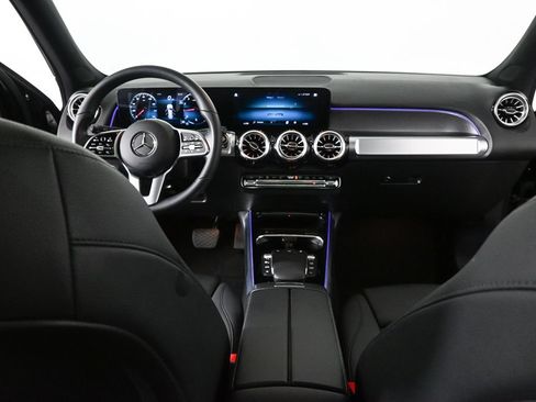 Certified 2022 Mercedes-Benz GLB 250 image 17