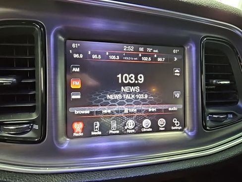 Used 2016 Dodge Challenger R/T image 14