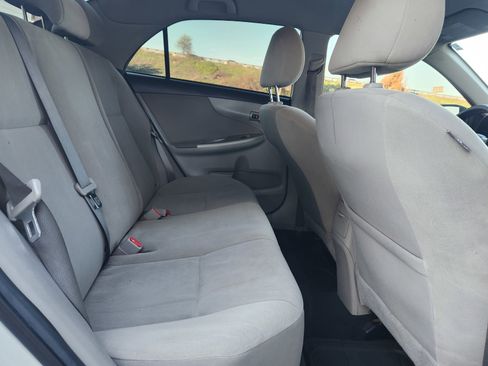 Used 2013 Toyota Corolla image 22