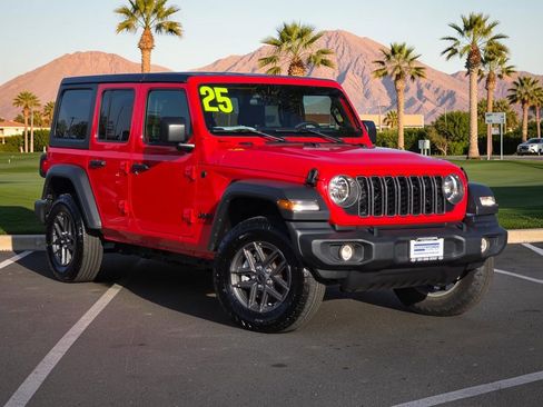Used 2025 Jeep Wrangler Unlimited Sport AWD/4WD image 2