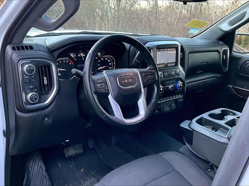 Used 2020 GMC Sierra 1500 SLE w/ SLE Value Package image 16