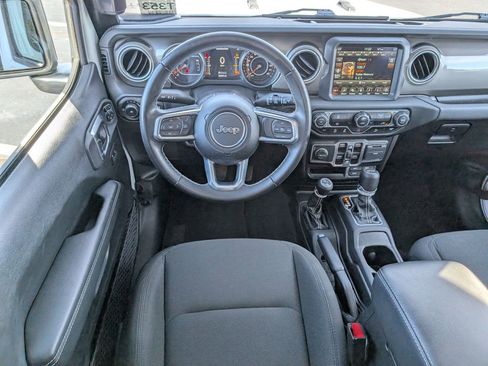 Used 2021 Jeep Wrangler Unlimited Sahara image 11