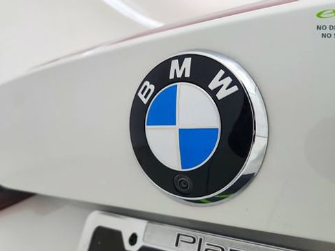 Used 2024 BMW M440i Convertible w/ Premium Package RWD image 25