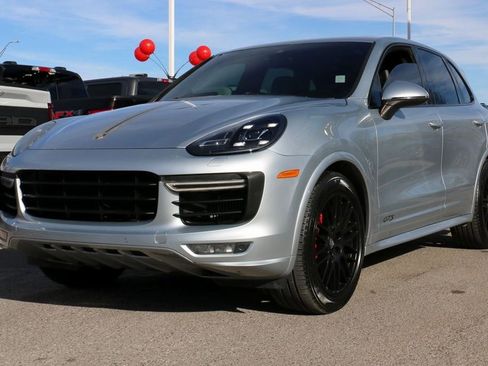 Used 2016 Porsche Cayenne GTS image 1