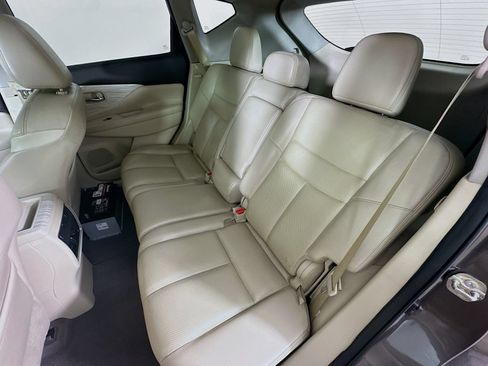 Used 2016 Nissan Murano Platinum w/ Platinum Technology Package AWD/4WD image 35