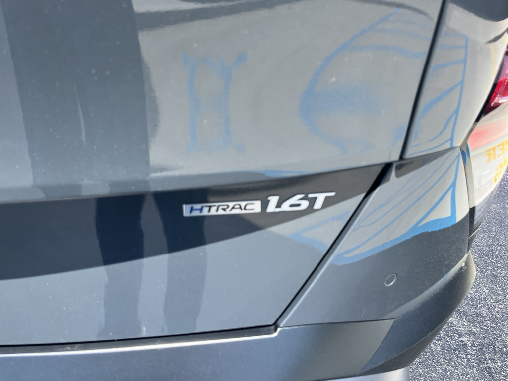 Used 2025 Hyundai Kona Limited AWD/4WD image 9
