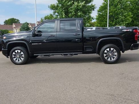 Used 2025 Chevrolet Silverado 2500 Custom w/ Custom Value Package AWD/4WD image 2