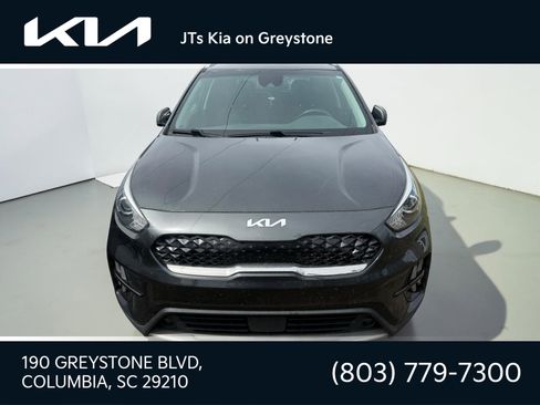 Used 2022 Kia Niro EX image 1