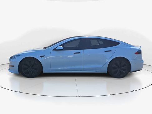 Used 2021 Tesla Model S Plaid image 8