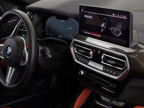 Used 2025 BMW X4 M w/ Executive Package image 21