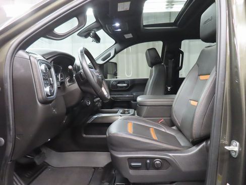 Used 2023 GMC Sierra 2500 AT4 w/ AT4 Premium Plus Package image 9