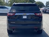 Used 2019 Chevrolet Traverse LT image 3
