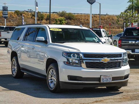 Used 2018 Chevrolet Suburban LT w/ Max Trailering Package AWD/4WD image 3