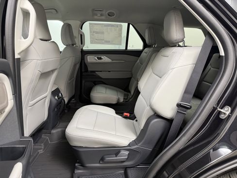 New 2025 Ford Explorer Active w/ Active Comfort Package image 18