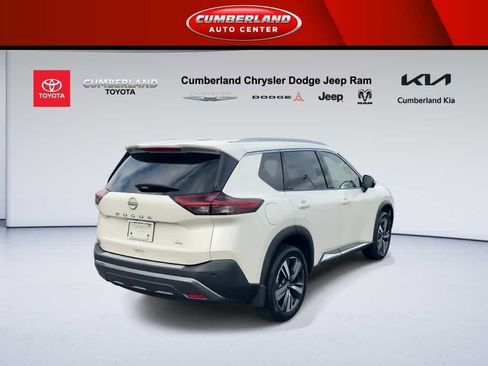 Used 2022 Nissan Rogue SL w/ SL Premium Package image 8