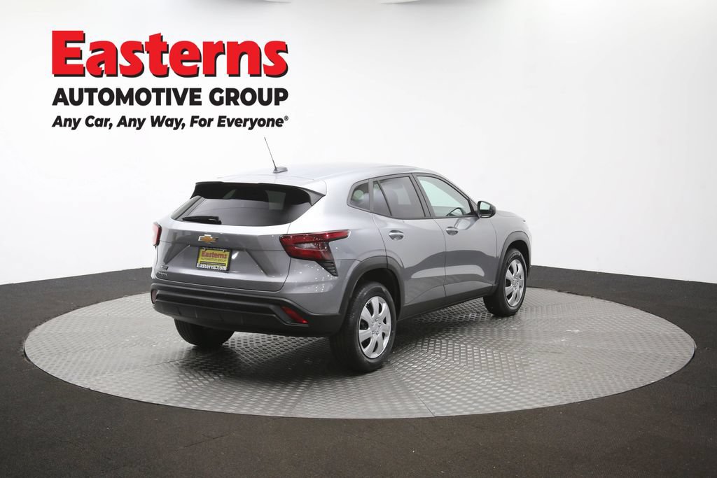 Used 2024 Chevrolet Trax LS FWD image 40