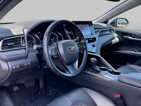 Used 2023 Toyota Camry SE w/ Convenience Package FWD image 17