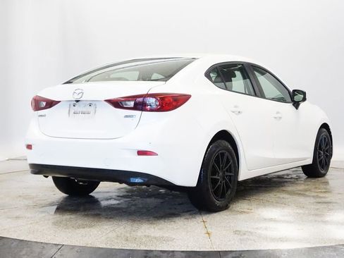 Used 2018 MAZDA MAZDA3 Sport image 5