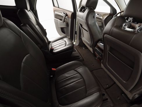 Used 2014 Buick Enclave Premium image 28