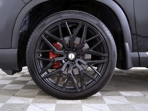 Used 2025 Honda Pilot EX-L image 13