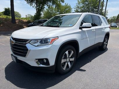 Used 2021 Chevrolet Traverse LT w/ LT Premium Package