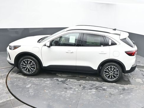 New 2026 Ford Escape SE image 38