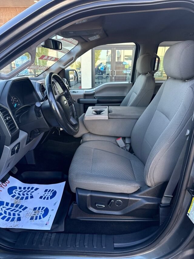 Used 2017 Ford F150 XLT w/ Equipment Group 302A Luxury AWD/4WD image 9