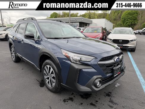 Used 2023 Subaru Outback Premium AWD/4WD image 1