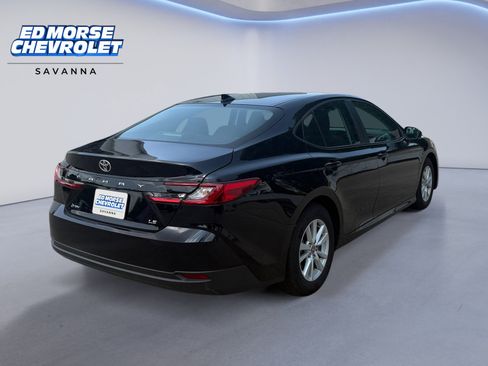 Used 2026 Toyota Camry LE FWD image 5