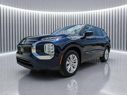 New 2026 Mitsubishi Outlander ES FWD image 8