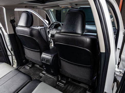 Used 2017 Toyota 4Runner TRD Off-Road Premium image 29