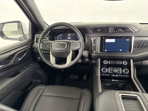 Certified 2024 GMC Yukon XL Denali RWD image 24