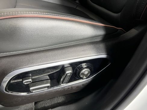 Used 2024 Jeep Wagoneer Launch Edition image 24