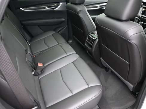 Certified 2024 Cadillac XT5 Sportv w/ Technology Package AWD/4WD image 29